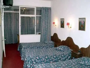 Albergue Residencial Parque Funchal (Madeira)